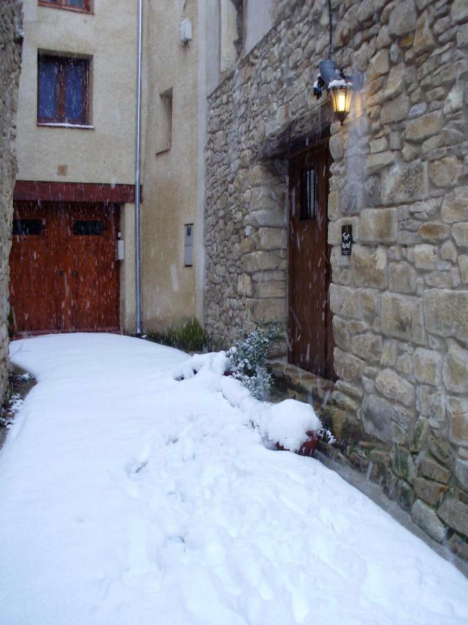 Gasthaus Casa Miret Vallvert de Queralt Exterior foto